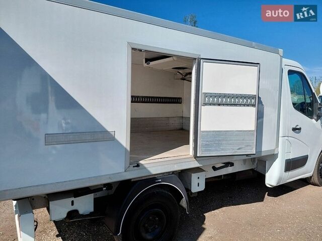 Белый Рено Мастер, объемом двигателя 2.3 л и пробегом 263 тыс. км за 13900 $, фото 15 на Automoto.ua