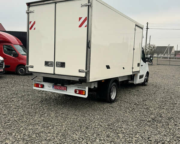 Белый Рено Мастер, объемом двигателя 2.3 л и пробегом 225 тыс. км за 23300 $, фото 61 на Automoto.ua