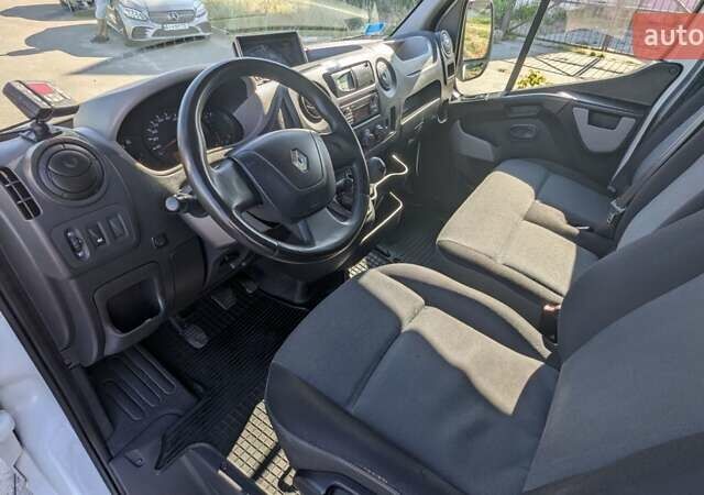 Белый Рено Мастер, объемом двигателя 2.3 л и пробегом 248 тыс. км за 15900 $, фото 8 на Automoto.ua