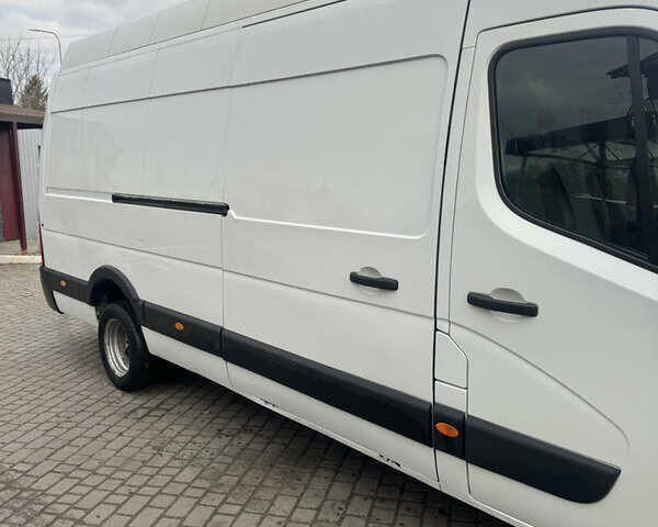 Белый Рено Мастер, объемом двигателя 2.3 л и пробегом 450 тыс. км за 20000 $, фото 4 на Automoto.ua