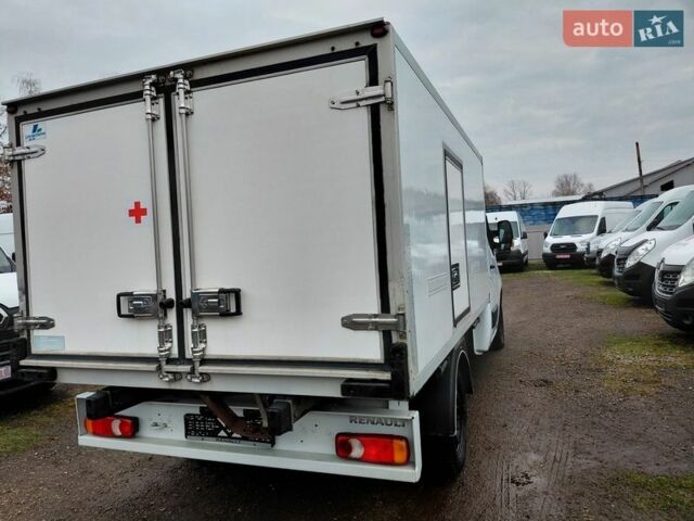 Белый Рено Мастер, объемом двигателя 2.3 л и пробегом 263 тыс. км за 13900 $, фото 3 на Automoto.ua
