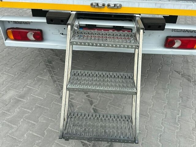 Белый Рено Мастер, объемом двигателя 2.3 л и пробегом 270 тыс. км за 22900 $, фото 38 на Automoto.ua