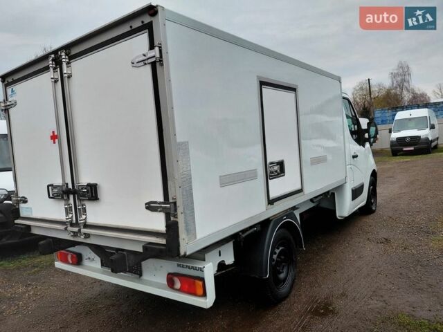 Белый Рено Мастер, объемом двигателя 2.3 л и пробегом 263 тыс. км за 14600 $, фото 2 на Automoto.ua