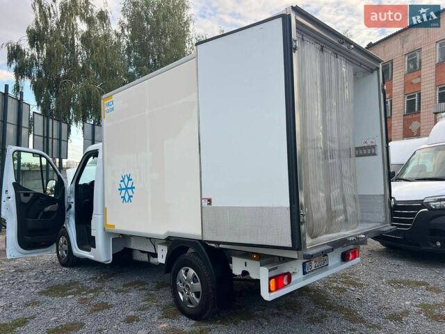 Белый Рено Мастер, объемом двигателя 2.3 л и пробегом 235 тыс. км за 18900 $, фото 29 на Automoto.ua