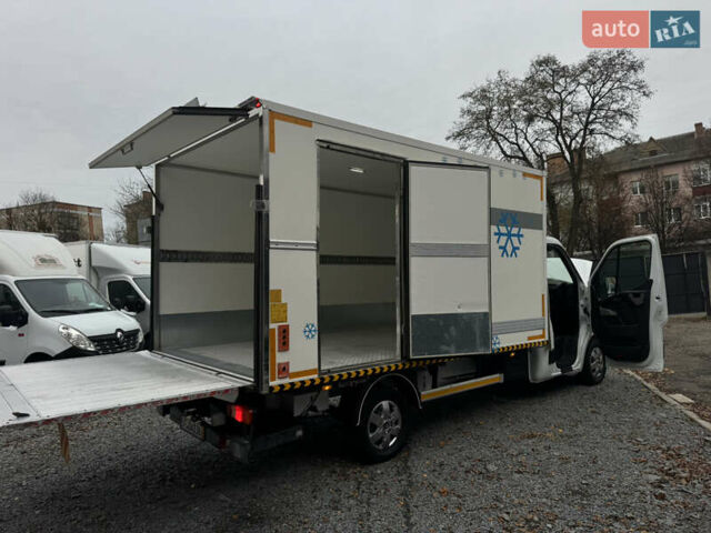 Белый Рено Мастер, объемом двигателя 0 л и пробегом 235 тыс. км за 19900 $, фото 30 на Automoto.ua