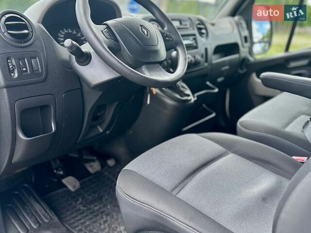 Белый Рено Мастер, объемом двигателя 2.3 л и пробегом 307 тыс. км за 18850 $, фото 27 на Automoto.ua