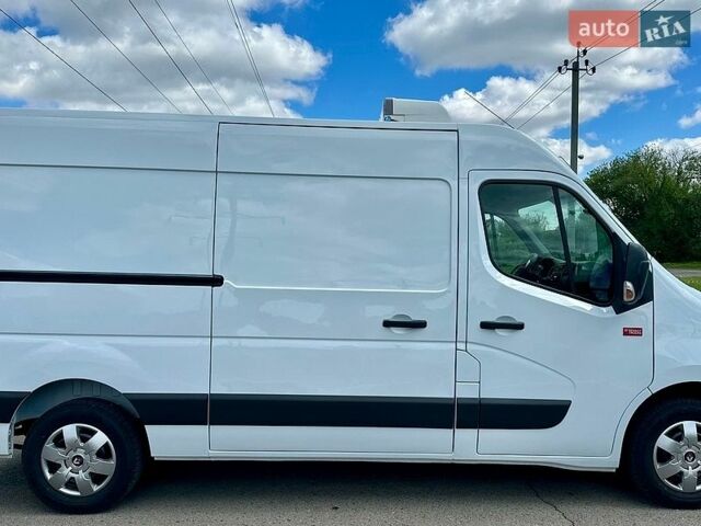Белый Рено Мастер, объемом двигателя 2.3 л и пробегом 307 тыс. км за 18850 $, фото 6 на Automoto.ua