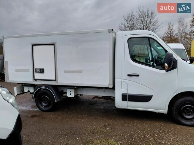 Белый Рено Мастер, объемом двигателя 2.3 л и пробегом 263 тыс. км за 14600 $, фото 72 на Automoto.ua