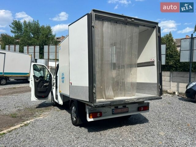 Белый Рено Мастер, объемом двигателя 2.3 л и пробегом 235 тыс. км за 18900 $, фото 25 на Automoto.ua