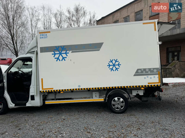 Белый Рено Мастер, объемом двигателя 0 л и пробегом 235 тыс. км за 19900 $, фото 11 на Automoto.ua