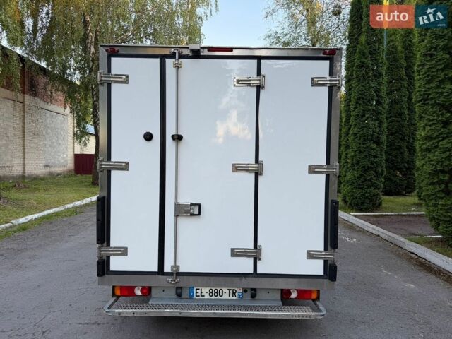 Белый Рено Мастер, объемом двигателя 2.3 л и пробегом 212 тыс. км за 17600 $, фото 9 на Automoto.ua