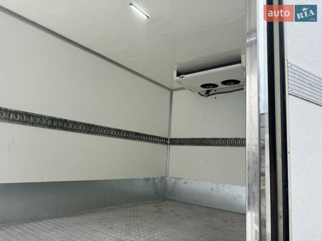 Белый Рено Мастер, объемом двигателя 0 л и пробегом 235 тыс. км за 19900 $, фото 21 на Automoto.ua