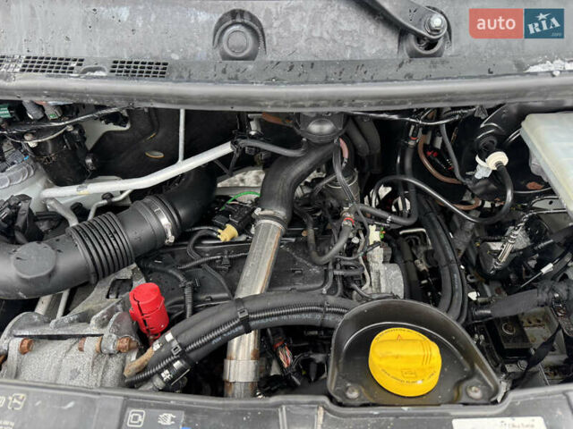 Белый Рено Мастер, объемом двигателя 2.3 л и пробегом 170 тыс. км за 22700 $, фото 24 на Automoto.ua