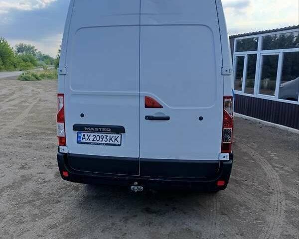 Белый Рено Мастер, объемом двигателя 2.3 л и пробегом 215 тыс. км за 17500 $, фото 5 на Automoto.ua