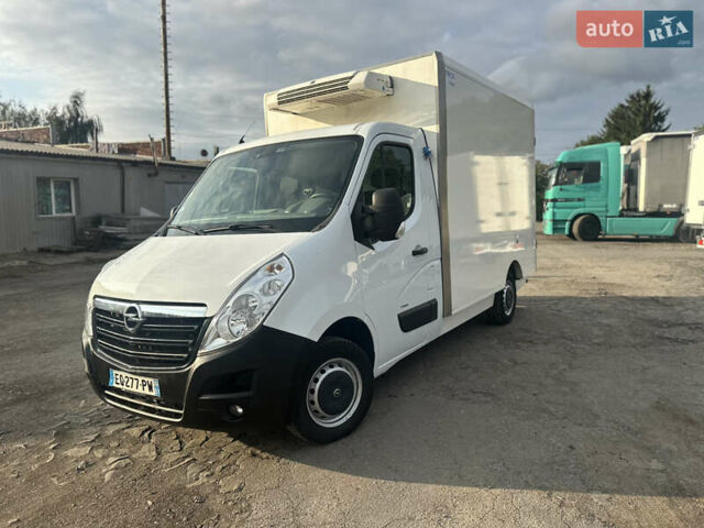 Белый Рено Мастер, объемом двигателя 2.3 л и пробегом 343 тыс. км за 20500 $, фото 1 на Automoto.ua