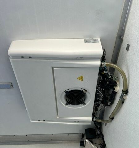 Білий Рено Мастєр, об'ємом двигуна 2.3 л та пробігом 310 тис. км за 23000 $, фото 24 на Automoto.ua