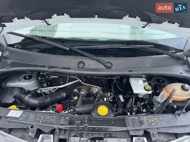 Білий Рено Мастєр, об'ємом двигуна 2.3 л та пробігом 133 тис. км за 18900 $, фото 64 на Automoto.ua