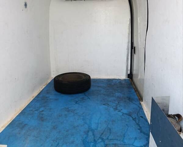 Белый Рено Мастер, объемом двигателя 2.3 л и пробегом 215 тыс. км за 17500 $, фото 4 на Automoto.ua