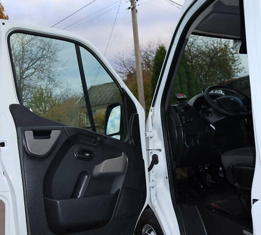 Білий Рено Мастєр, об'ємом двигуна 2.3 л та пробігом 250 тис. км за 27800 $, фото 41 на Automoto.ua