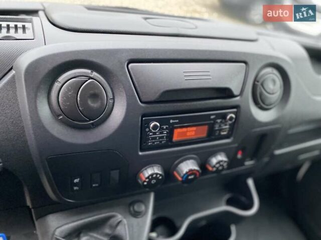 Белый Рено Мастер, объемом двигателя 2.3 л и пробегом 186 тыс. км за 17350 $, фото 43 на Automoto.ua