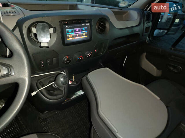 Рено Мастер 2017 в Киеве на Automoto.ua Белый Рено Мастер, объемом двигателя 2.3 л и пробегом 205 тыс. км за 22500 $, фото 12 на Automoto.ua