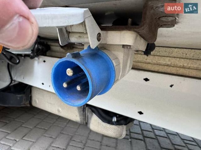 Белый Рено Мастер, объемом двигателя 2.3 л и пробегом 348 тыс. км за 18900 $, фото 28 на Automoto.ua