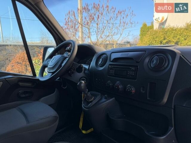 Білий Рено Мастєр, об'ємом двигуна 2.3 л та пробігом 287 тис. км за 18900 $, фото 42 на Automoto.ua