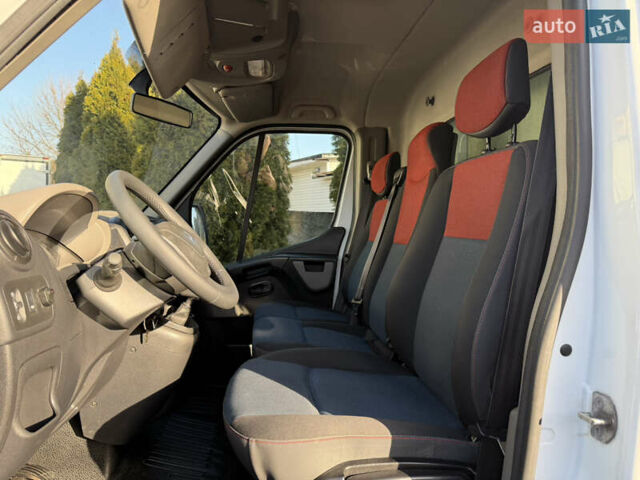 Белый Рено Мастер, объемом двигателя 2.3 л и пробегом 279 тыс. км за 18400 $, фото 68 на Automoto.ua