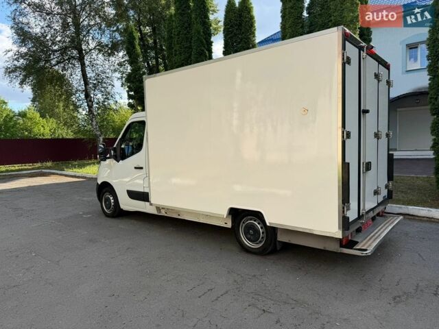 Белый Рено Мастер, объемом двигателя 2.3 л и пробегом 220 тыс. км за 17800 $, фото 6 на Automoto.ua