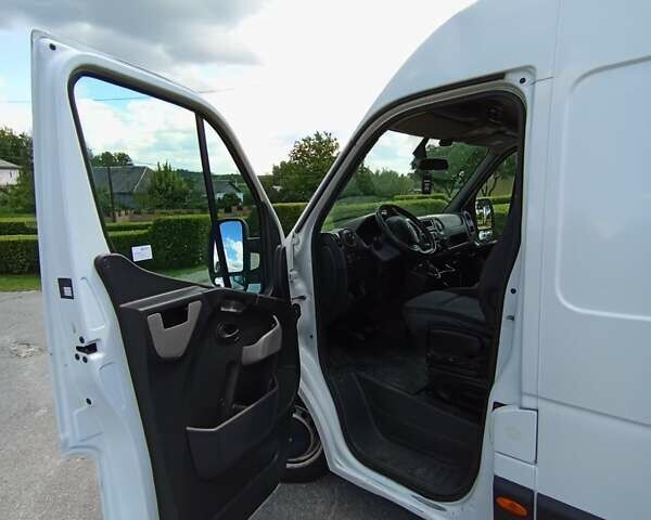 Белый Рено Мастер, объемом двигателя 2.3 л и пробегом 361 тыс. км за 16500 $, фото 19 на Automoto.ua