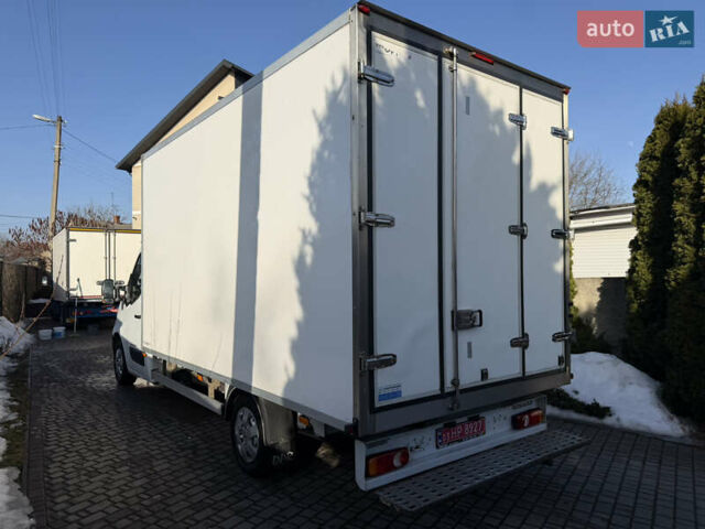 Белый Рено Мастер, объемом двигателя 2.3 л и пробегом 279 тыс. км за 18400 $, фото 44 на Automoto.ua