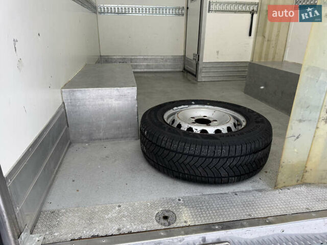 Білий Рено Мастєр, об'ємом двигуна 2.3 л та пробігом 133 тис. км за 18900 $, фото 25 на Automoto.ua