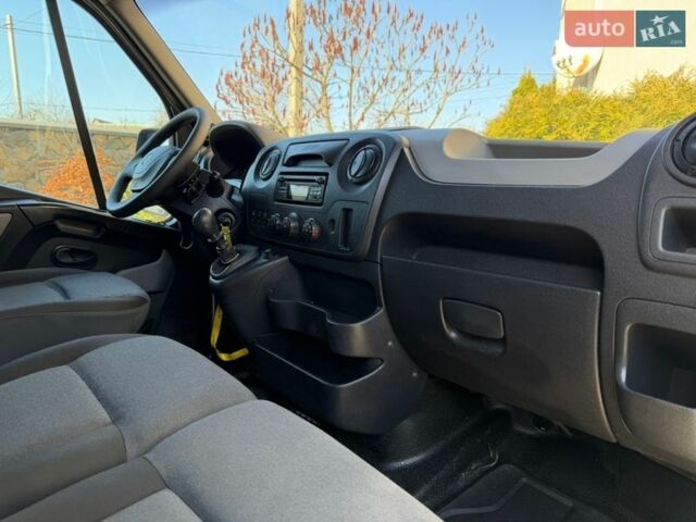 Білий Рено Мастєр, об'ємом двигуна 2.3 л та пробігом 287 тис. км за 18900 $, фото 48 на Automoto.ua