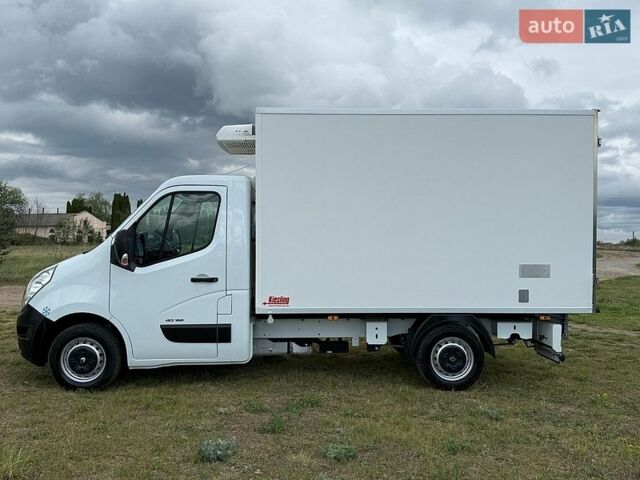 Белый Рено Мастер, объемом двигателя 2.3 л и пробегом 240 тыс. км за 22600 $, фото 2 на Automoto.ua