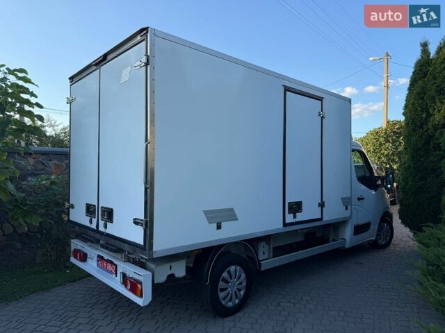Белый Рено Мастер, объемом двигателя 2.3 л и пробегом 295 тыс. км за 18300 $, фото 24 на Automoto.ua
