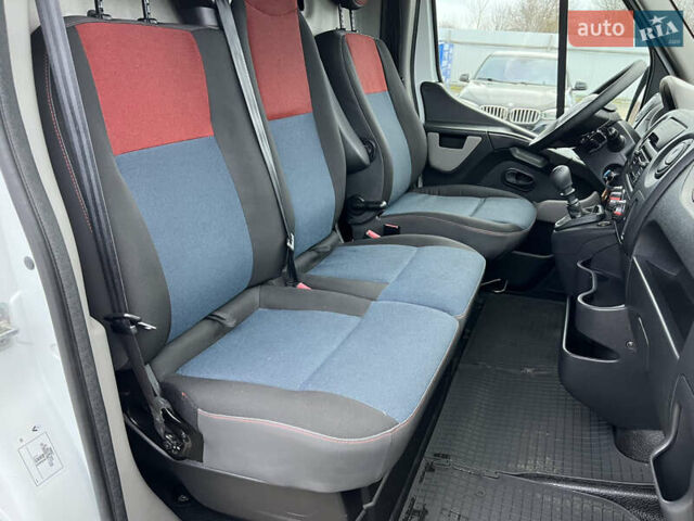 Белый Рено Мастер, объемом двигателя 2.3 л и пробегом 250 тыс. км за 17900 $, фото 34 на Automoto.ua