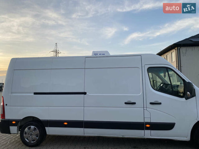 Белый Рено Мастер, объемом двигателя 2.3 л и пробегом 423 тыс. км за 17700 $, фото 6 на Automoto.ua