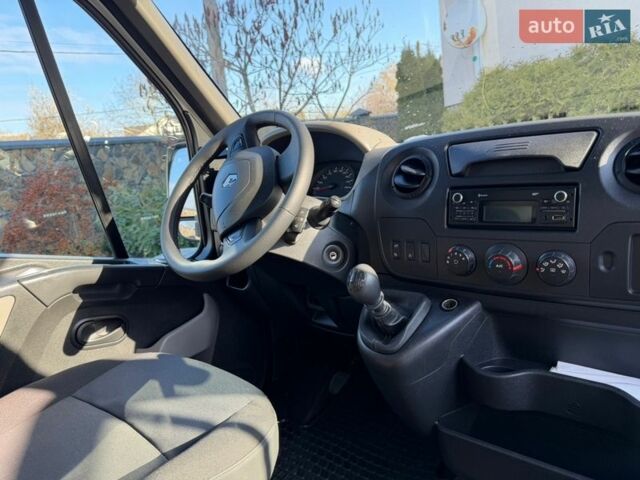 Белый Рено Мастер, объемом двигателя 2.3 л и пробегом 279 тыс. км за 18500 $, фото 47 на Automoto.ua