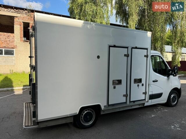 Белый Рено Мастер, объемом двигателя 2.3 л и пробегом 220 тыс. км за 17800 $, фото 10 на Automoto.ua