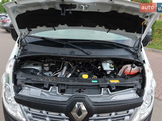 Білий Рено Мастєр, об'ємом двигуна 2.3 л та пробігом 250 тис. км за 27800 $, фото 76 на Automoto.ua