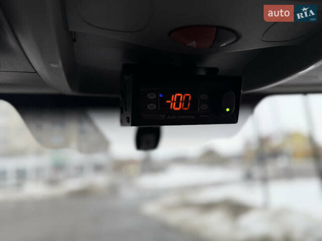 Белый Рено Мастер, объемом двигателя 2.3 л и пробегом 280 тыс. км за 17700 $, фото 22 на Automoto.ua