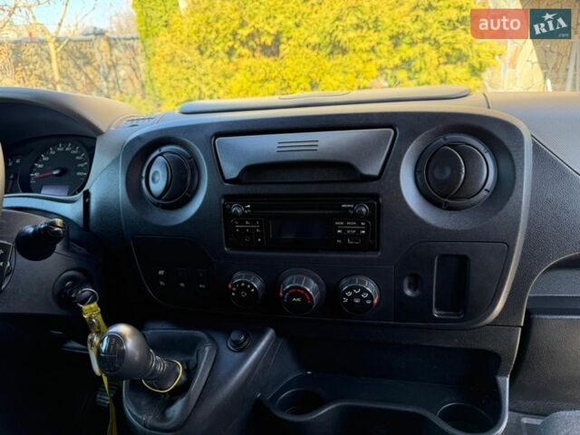 Білий Рено Мастєр, об'ємом двигуна 2.3 л та пробігом 287 тис. км за 18900 $, фото 45 на Automoto.ua