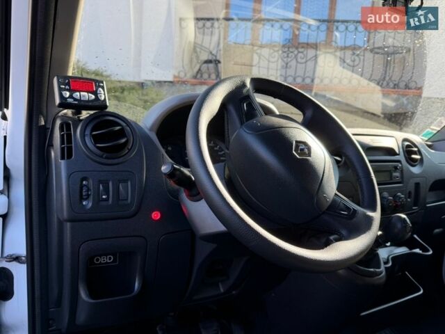 Белый Рено Мастер, объемом двигателя 2.3 л и пробегом 279 тыс. км за 18500 $, фото 49 на Automoto.ua