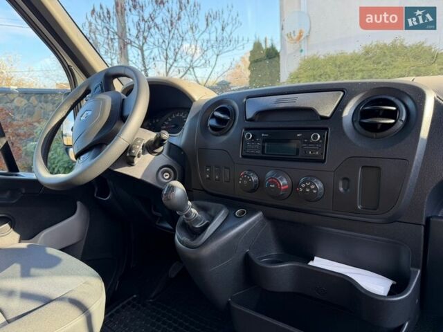 Белый Рено Мастер, объемом двигателя 2.3 л и пробегом 279 тыс. км за 18500 $, фото 46 на Automoto.ua