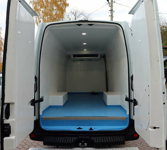 Білий Рено Мастєр, об'ємом двигуна 2.3 л та пробігом 250 тис. км за 27800 $, фото 90 на Automoto.ua