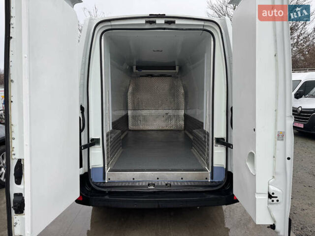 Белый Рено Мастер, объемом двигателя 0 л и пробегом 230 тыс. км за 20900 $, фото 9 на Automoto.ua
