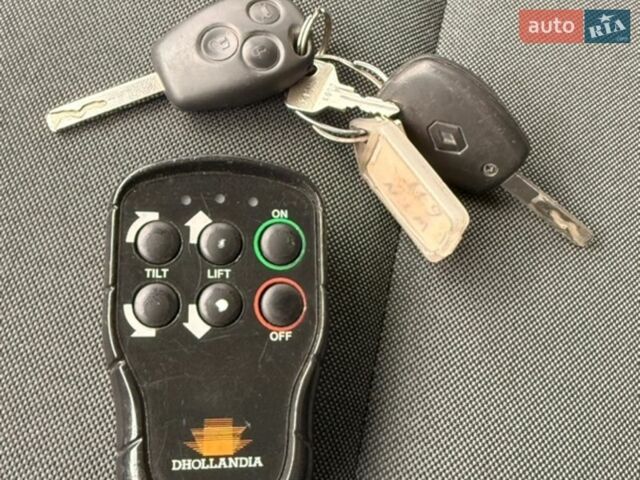 Белый Рено Мастер, объемом двигателя 2.3 л и пробегом 293 тыс. км за 19900 $, фото 51 на Automoto.ua