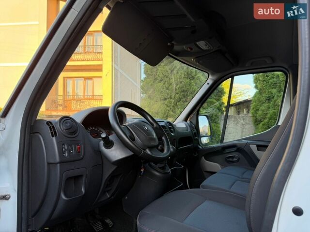 Белый Рено Мастер, объемом двигателя 2.3 л и пробегом 295 тыс. км за 18300 $, фото 48 на Automoto.ua
