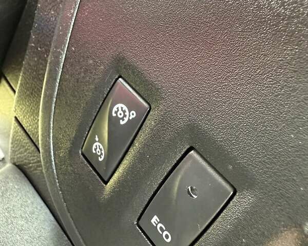 Білий Рено Мастєр, об'ємом двигуна 2.3 л та пробігом 229 тис. км за 21950 $, фото 30 на Automoto.ua