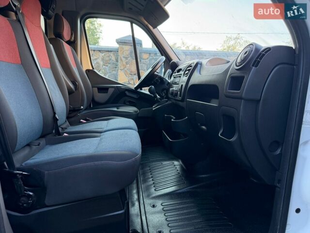 Белый Рено Мастер, объемом двигателя 2.3 л и пробегом 295 тыс. км за 18300 $, фото 42 на Automoto.ua